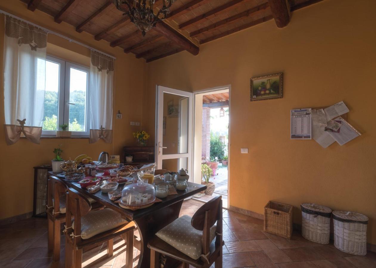Coiano La Casa Rossa Bed & Breakfast エクステリア 写真