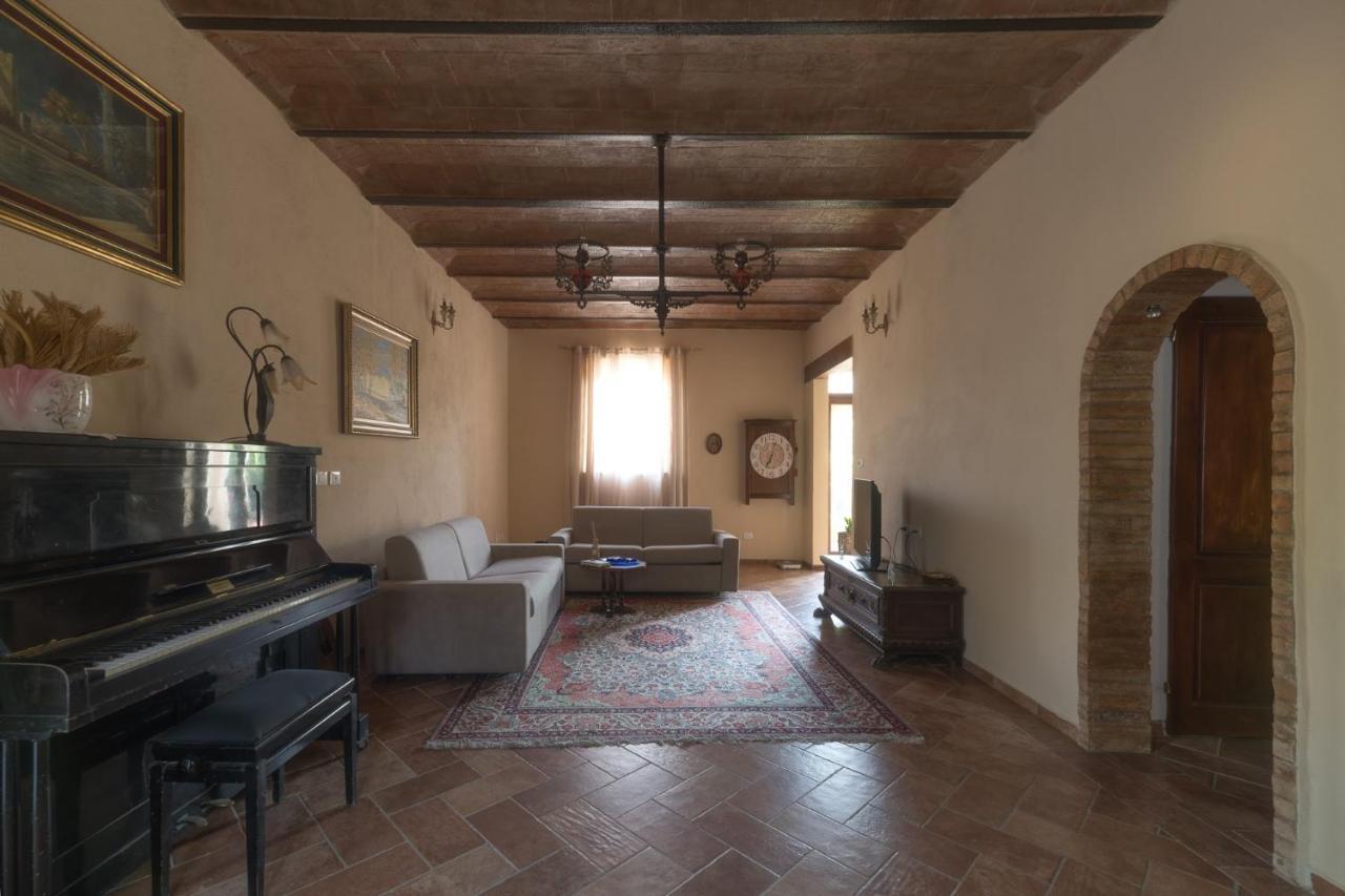 Coiano La Casa Rossa Bed & Breakfast エクステリア 写真