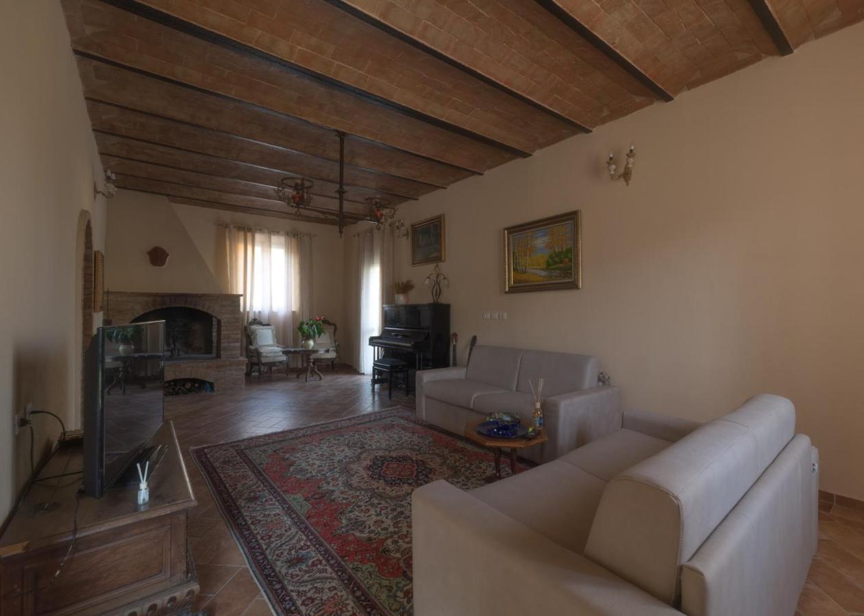 Coiano La Casa Rossa Bed & Breakfast エクステリア 写真